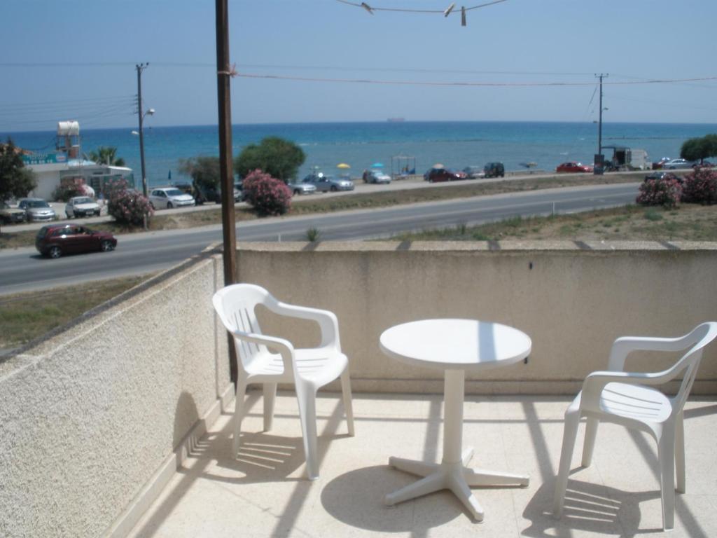Klashiana Hotel Apartments Voroklini Dış mekan fotoğraf