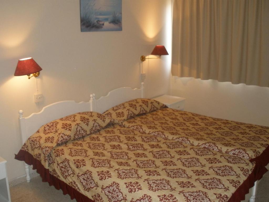 Klashiana Hotel Apartments Voroklini Oda fotoğraf